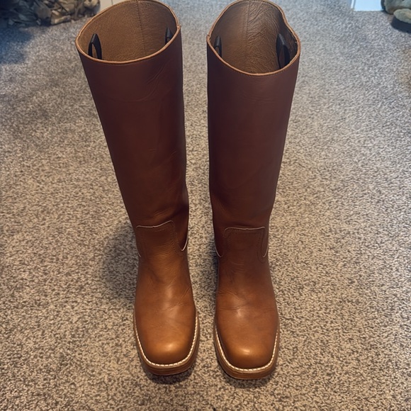 Frye 14L Campus WIDE - Picture 7 of 12